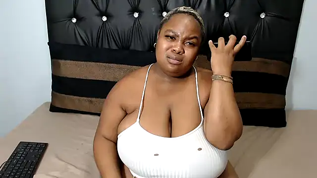 IttyMissThickMelons's cam snapshot