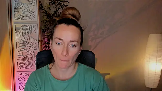 RebeccaMartinez live sex cam