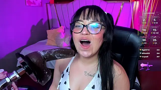 Rosie_jhons's cam snapshot