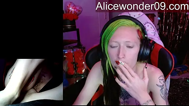 alicewonder09's cam snapshot