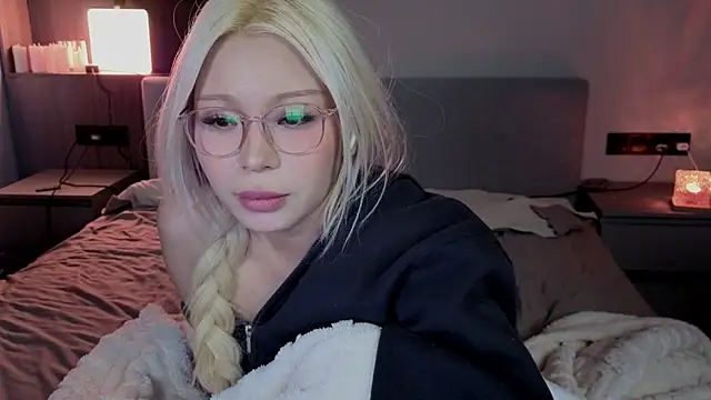 RileyMee live sex cam