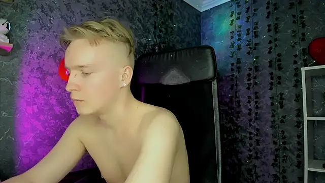 AlexxSweet live sex cam