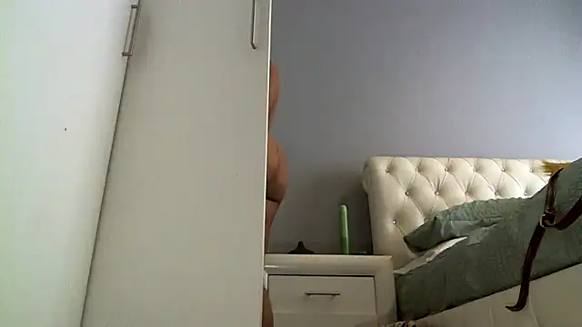 NewBeginnings8 live sex cam