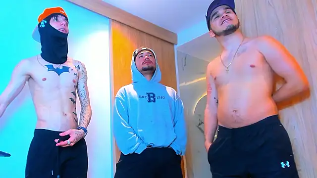 TheBatMansion live sex cam