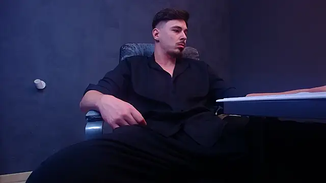 EnzoRace live sex cam