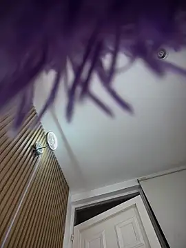 mia-rodrigues's cam snapshot