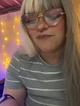 Sophia_Weest99's cam snapshot