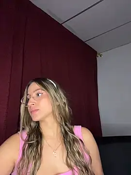 Issabela_G1's cam snapshot