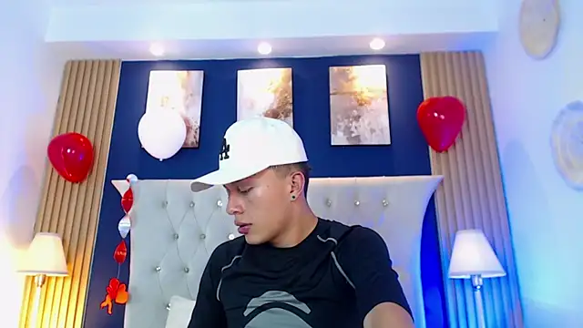 Dark_Nico live sex cam