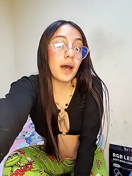 StefaniaFoxx_'s cam snapshot