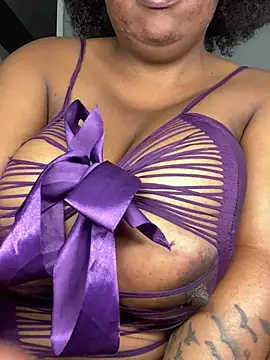 Busty-Sweetheart's cam snapshot