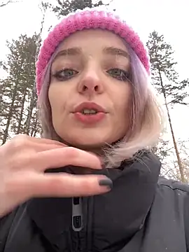 aka_Blonde's cam snapshot