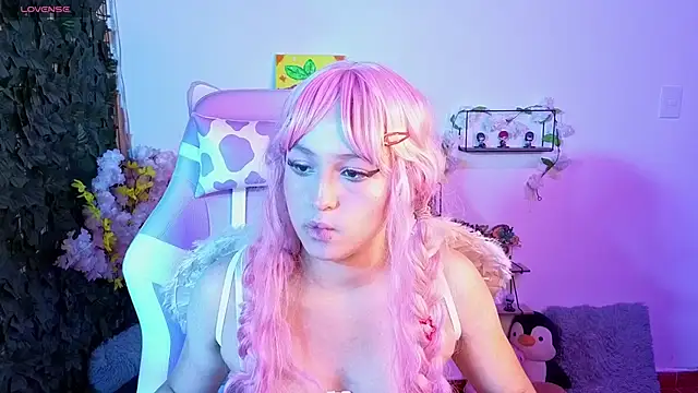 Eymmy_24's cam snapshot