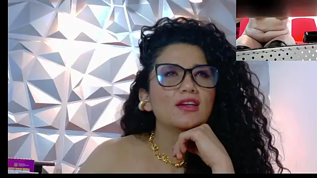 Dakota_Rainbow22's cam snapshot