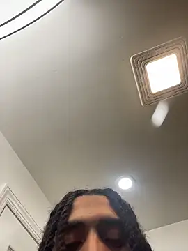 Mellyj053 live sex cam