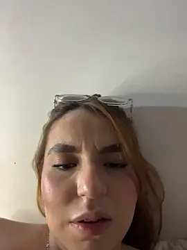 amber_price's cam snapshot