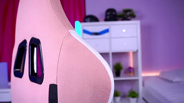 MistyReeds's cam snapshot