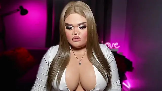 BelindaLove live sex cam