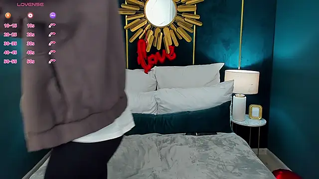 AprilWong live sex cam