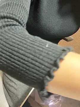 Mina048 live sex cam