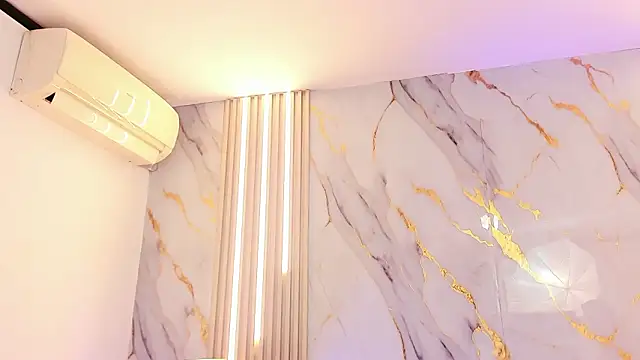 LaxiZoe live sex cam