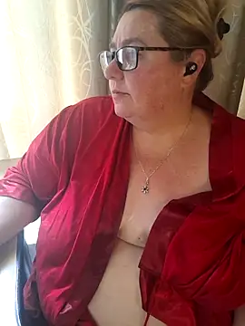 Iceprincess2bad4u live sex cam