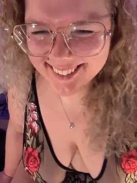 CurvyAnonymousGirl89 live sex cam