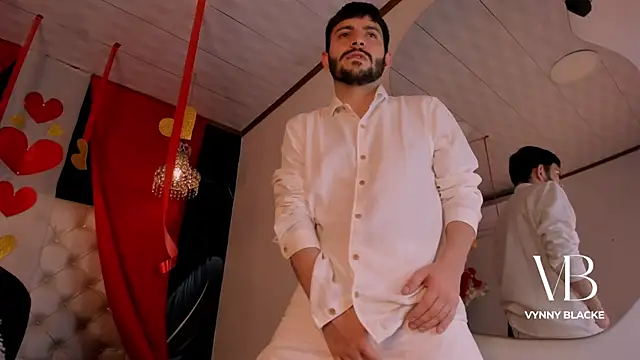 VynnyBlacke_ live sex cam