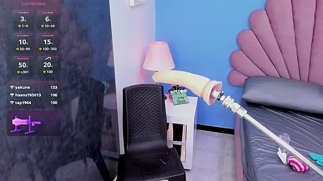 nicolle_boobies's cam snapshot