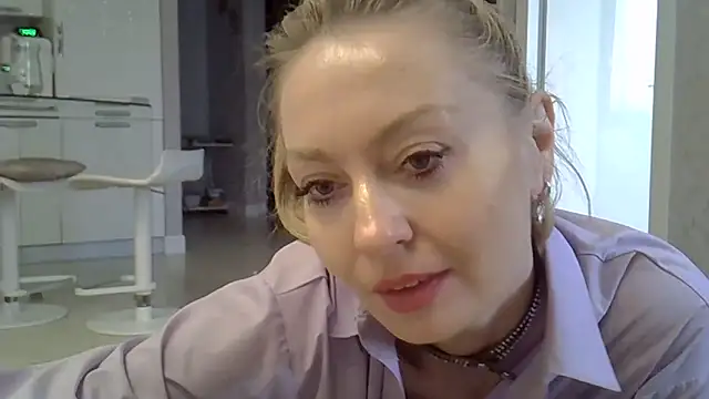 ZarinaSwift's cam snapshot