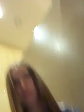 ElliRose live sex cam