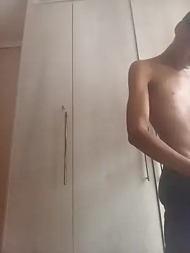 Leroyhotess live sex cam