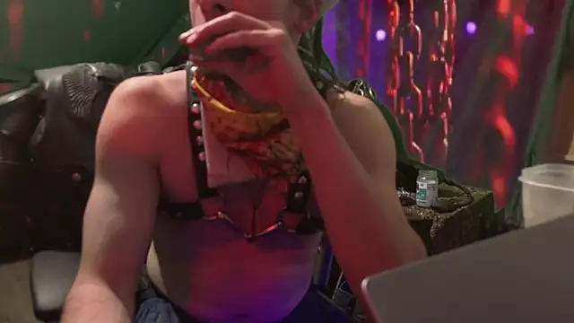 MasterDaddyCool live sex cam