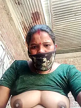 Kirti_sacsena's cam snapshot