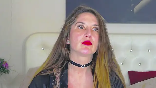 AzeliaHart's cam snapshot