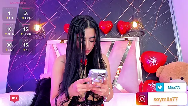 Miia77_'s cam snapshot