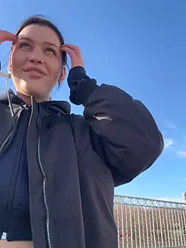 KikiWatson live sex cam