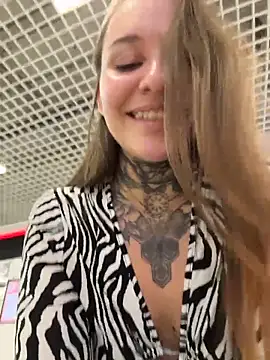 KishaMur live sex cam