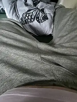 Aaandrew222222 live sex cam