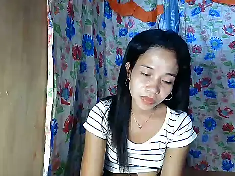 PinaySkinnyGirl's cam snapshot