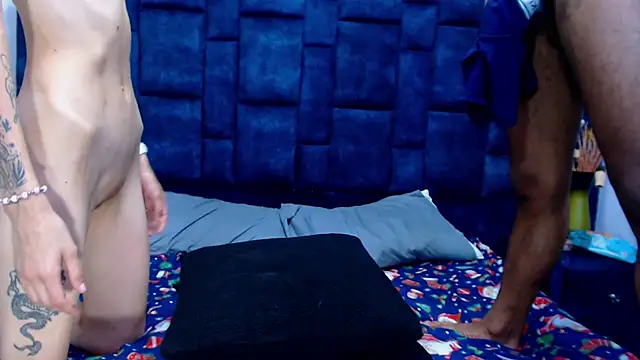 GroupNoLimits's cam snapshot