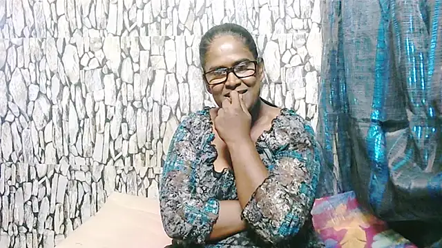 Exotic_indian95's cam snapshot