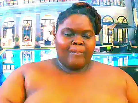 EbonyHotBuns's cam snapshot