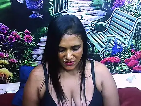 IndianSexyLady20's cam snapshot