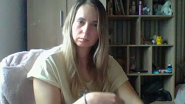 VikiLove765's cam snapshot