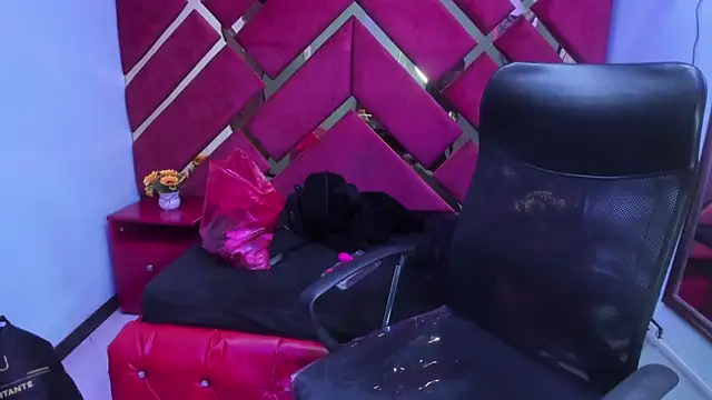 MiaRouss69's cam snapshot