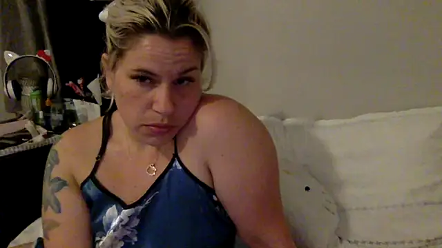 toomuchofafreak's cam snapshot