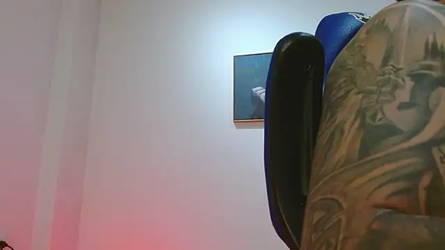 Joeysexx2 live sex cam