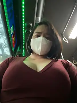 May-Squirt live sex cam