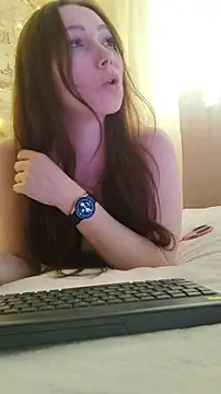 _strawberry_moon_'s cam snapshot